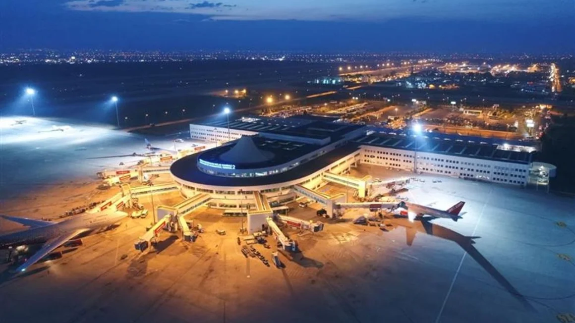 flughafen antalya